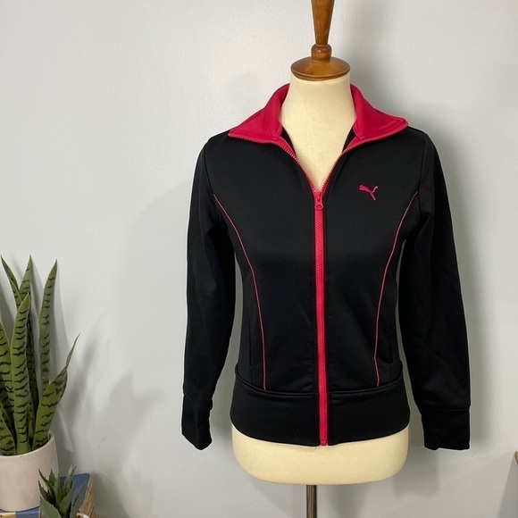 Puma jacket - Picture 1 of 7